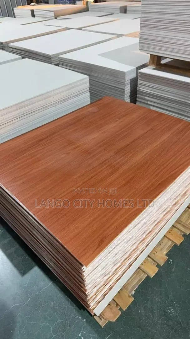SPC Floor - Royal Mahogany