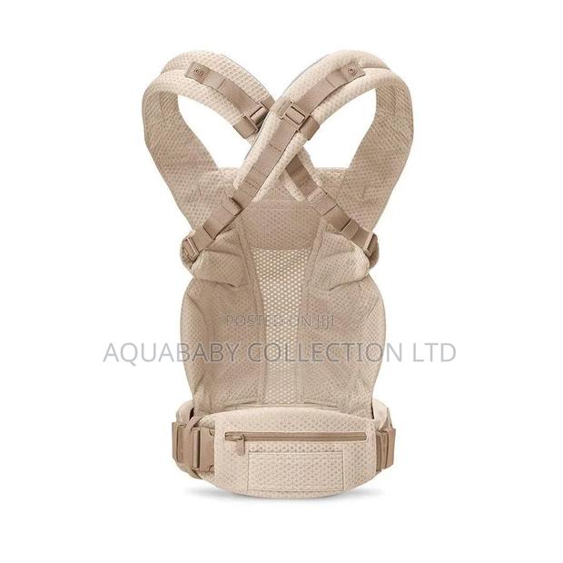 Ergobaby Omni Deluxe / Omni Breeze Baby Carrier – Newborn to 4 Years - thumbnail 4
