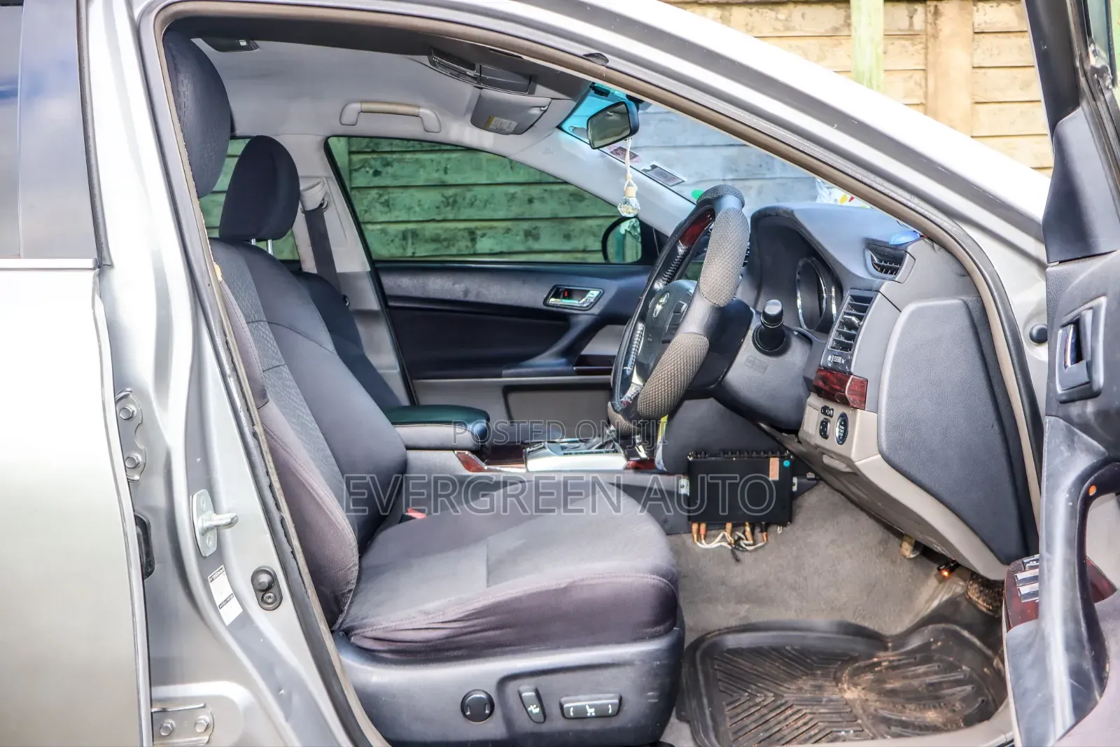 Toyota Mark X 2.5 RWD 2011 Silver