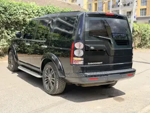Land Rover Discovery 2016 Black
