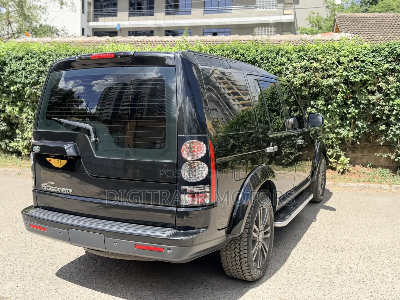 Land Rover Discovery 2016 Black