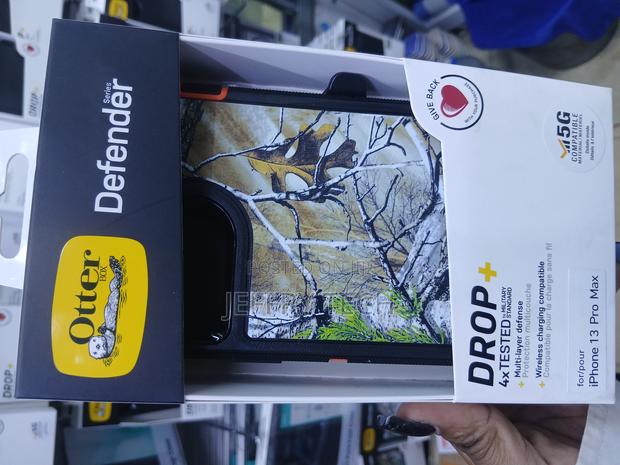 Otterbox Defender Series Protective Case Forapple iPhone 13 Pro Max.