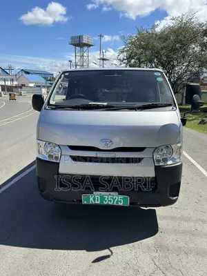 Toyota HiAce 2019 Silver