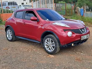 Nissan Juke 2011 Red