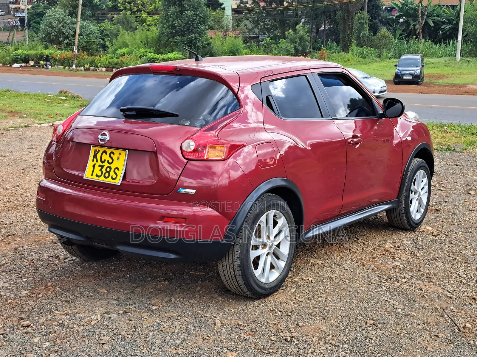 Nissan Juke 2011 Red