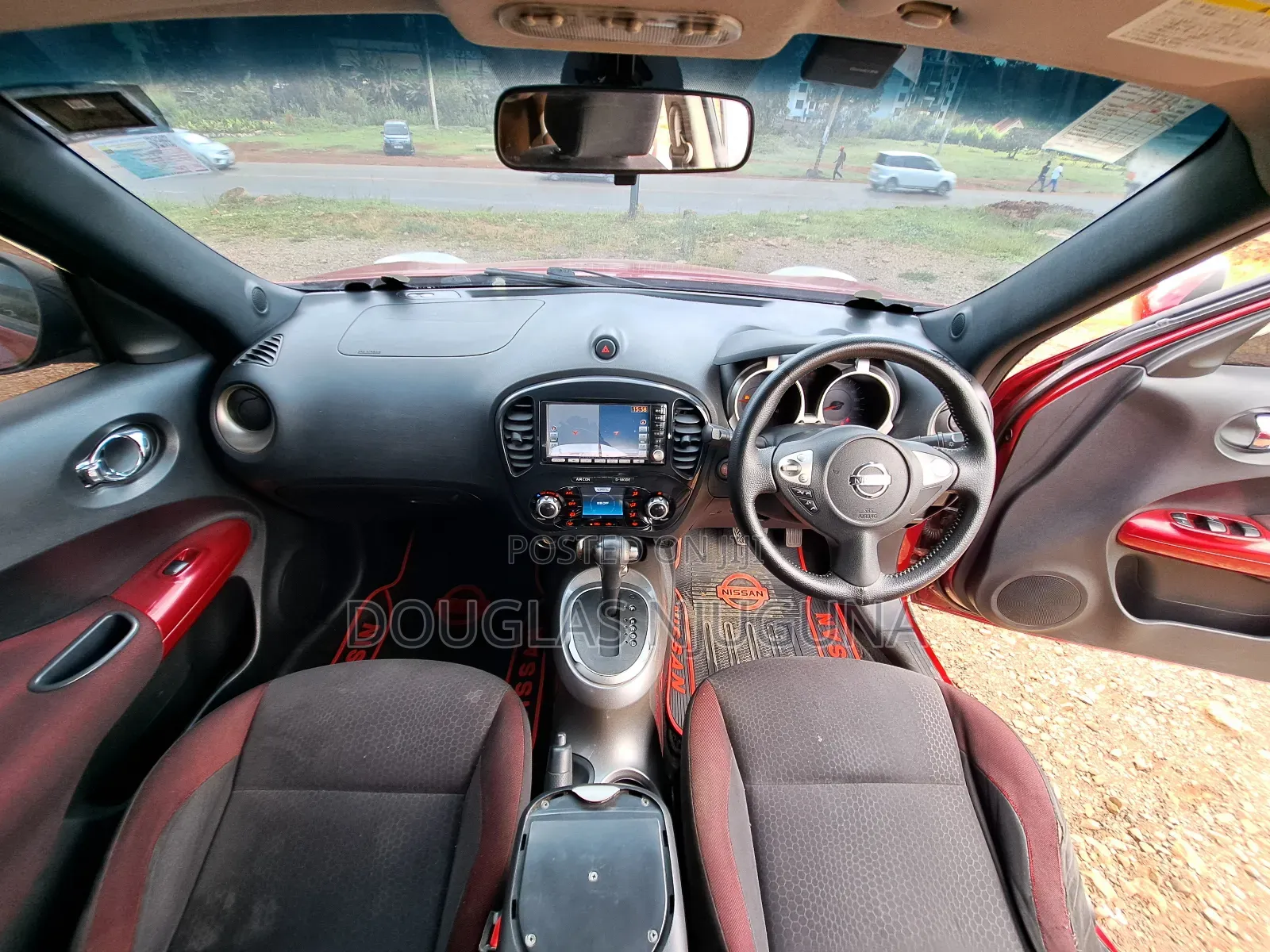 Nissan Juke 2011 Red