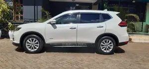 Nissan X-Trail 2.0 Hybrid AWD 2018 White