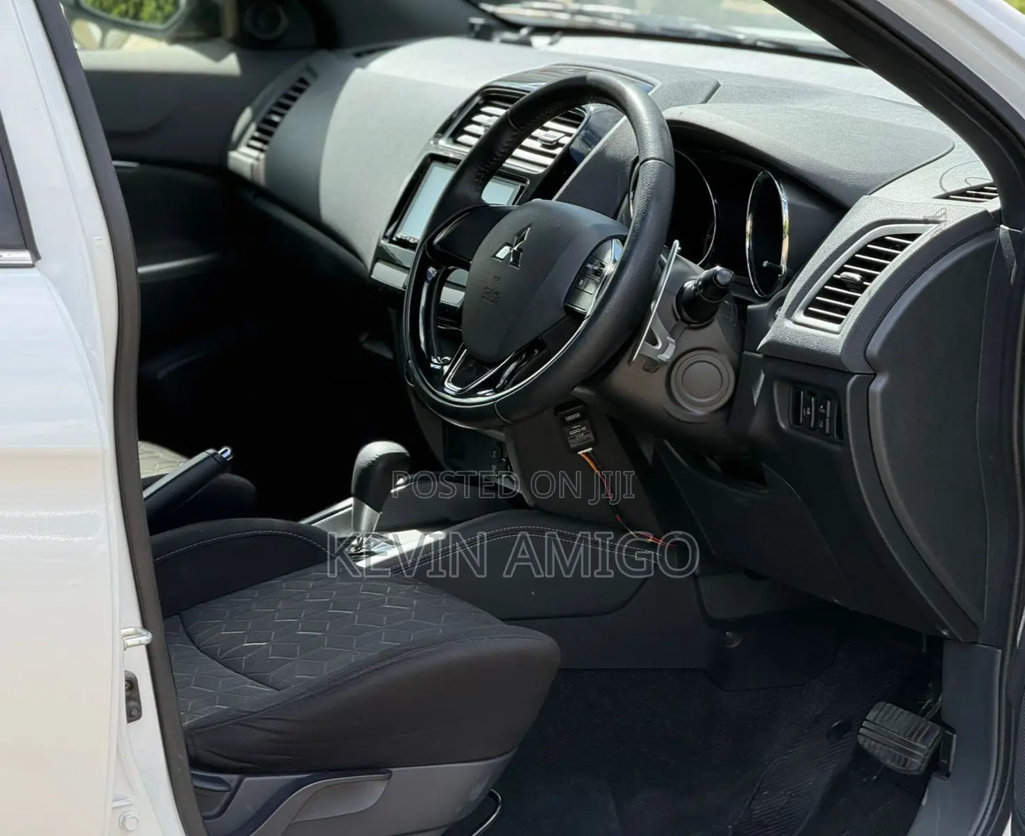 Mitsubishi RVR 2019 White
