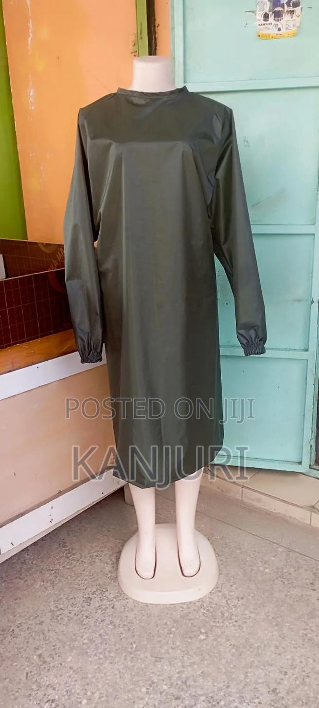 Theatre Surgical Gown - thumbnail 3