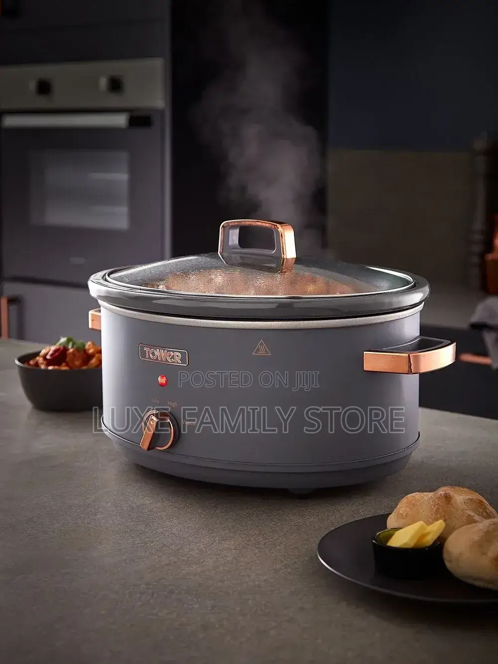 Tower Cavaletto 3.5 Litre Slow Cooker in Grey and Rose Gold.