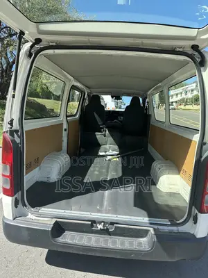 Toyota HiAce 2020 Silver