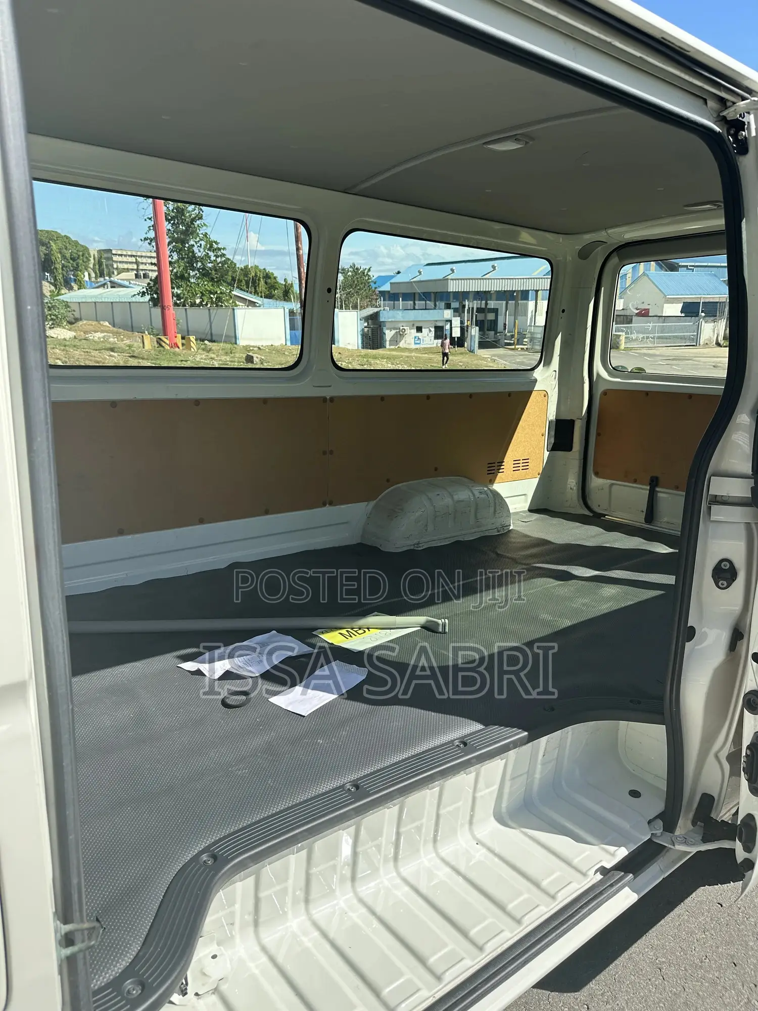 Toyota HiAce 2020 Silver