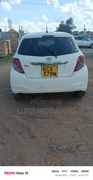 Toyota Vitz 2011 White