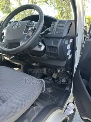 Toyota HiAce 2020 Silver