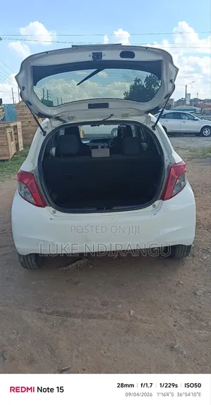 Toyota Vitz 2011 White