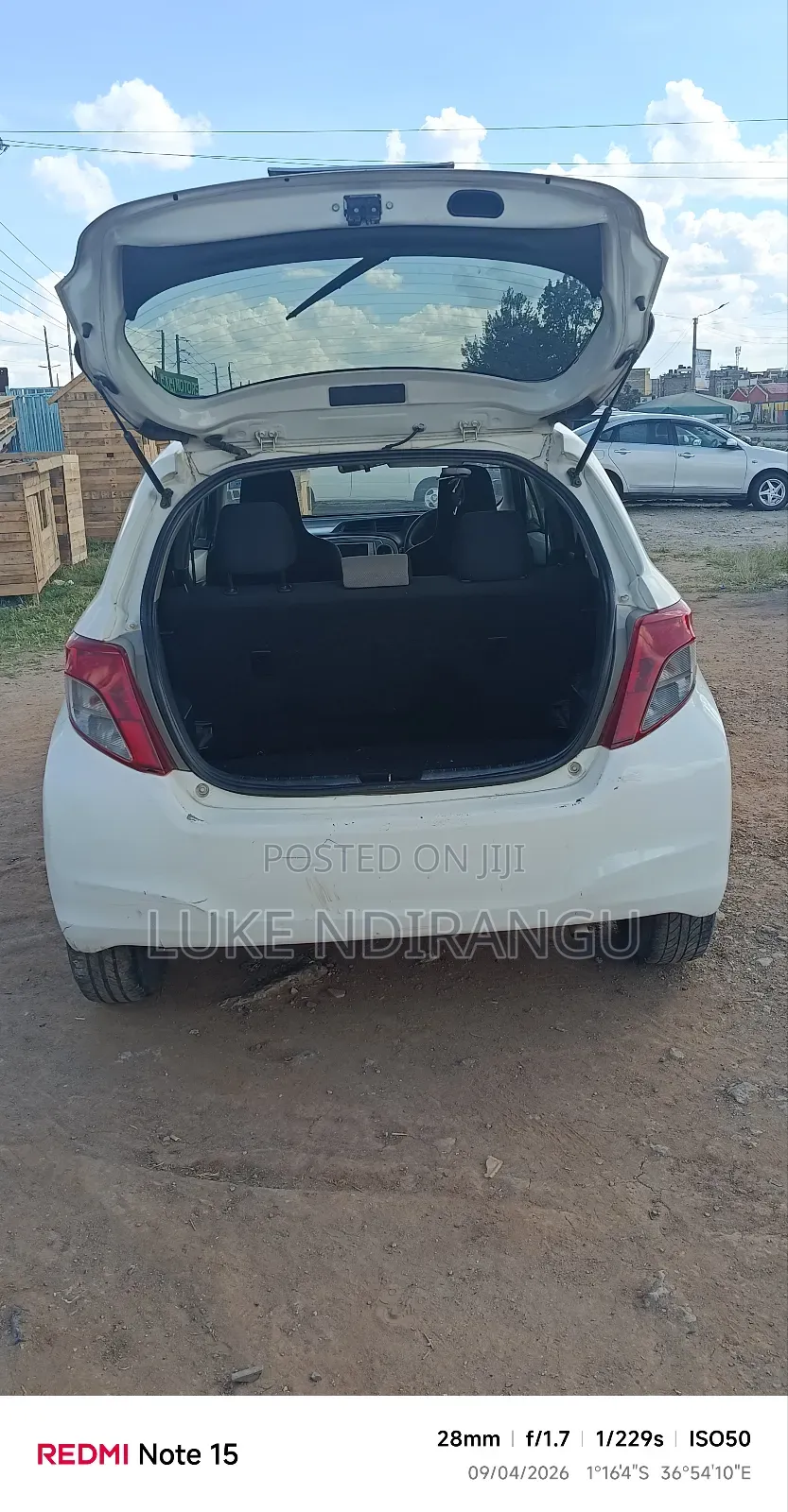 Toyota Vitz 2011 White