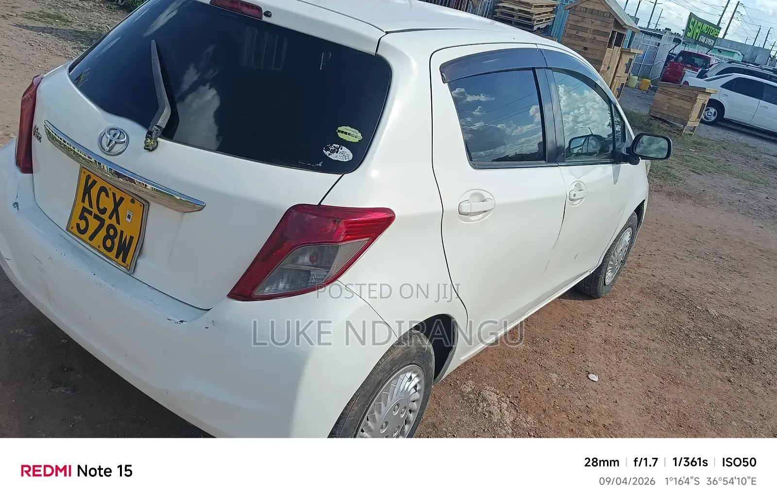 Toyota Vitz 2011 White