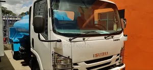Isuzu NQR With Water Tank