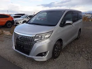 Toyota Esquire 2020 Silver