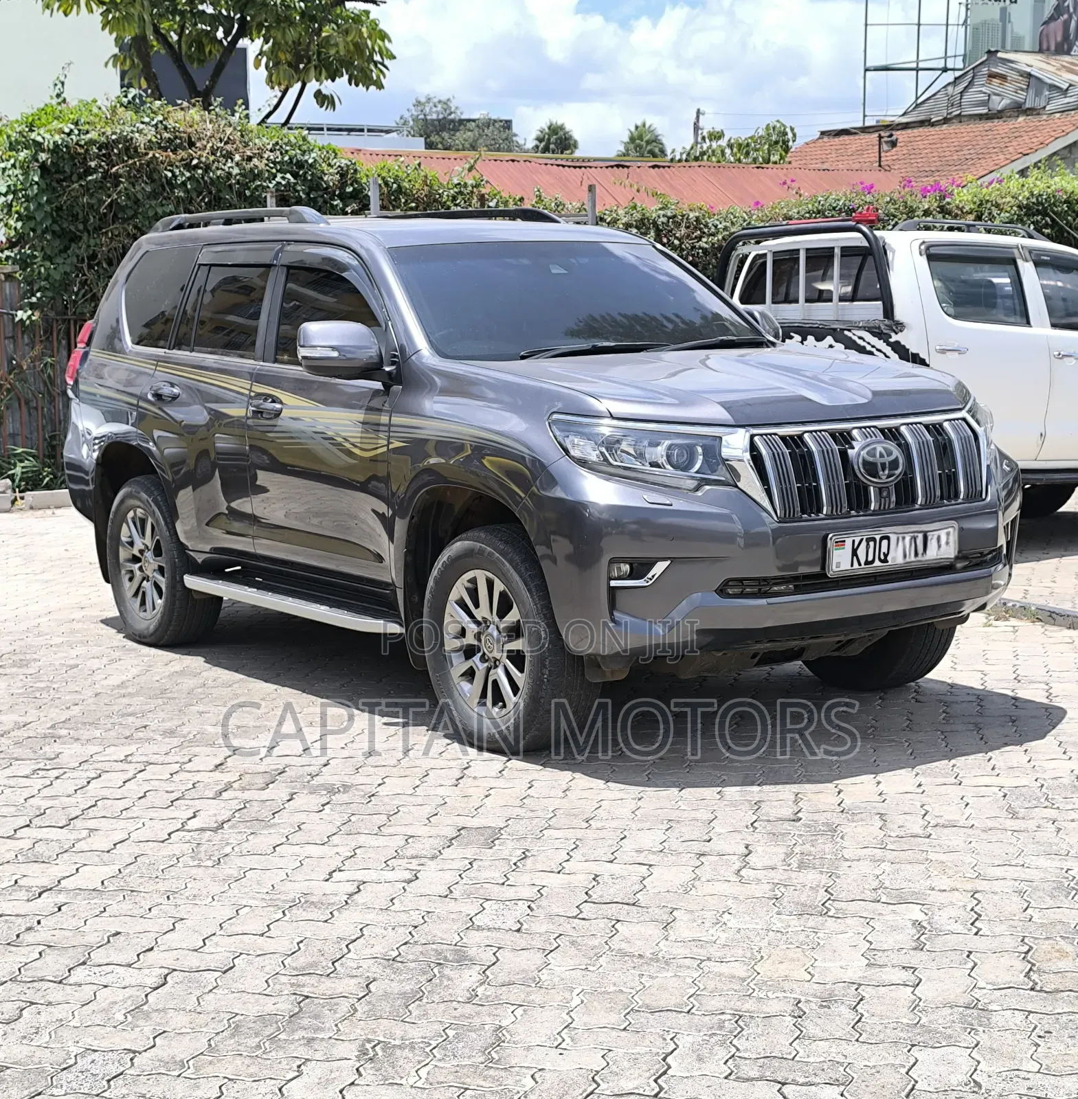 Toyota Land Cruiser Prado Kakadu 2018 Gray