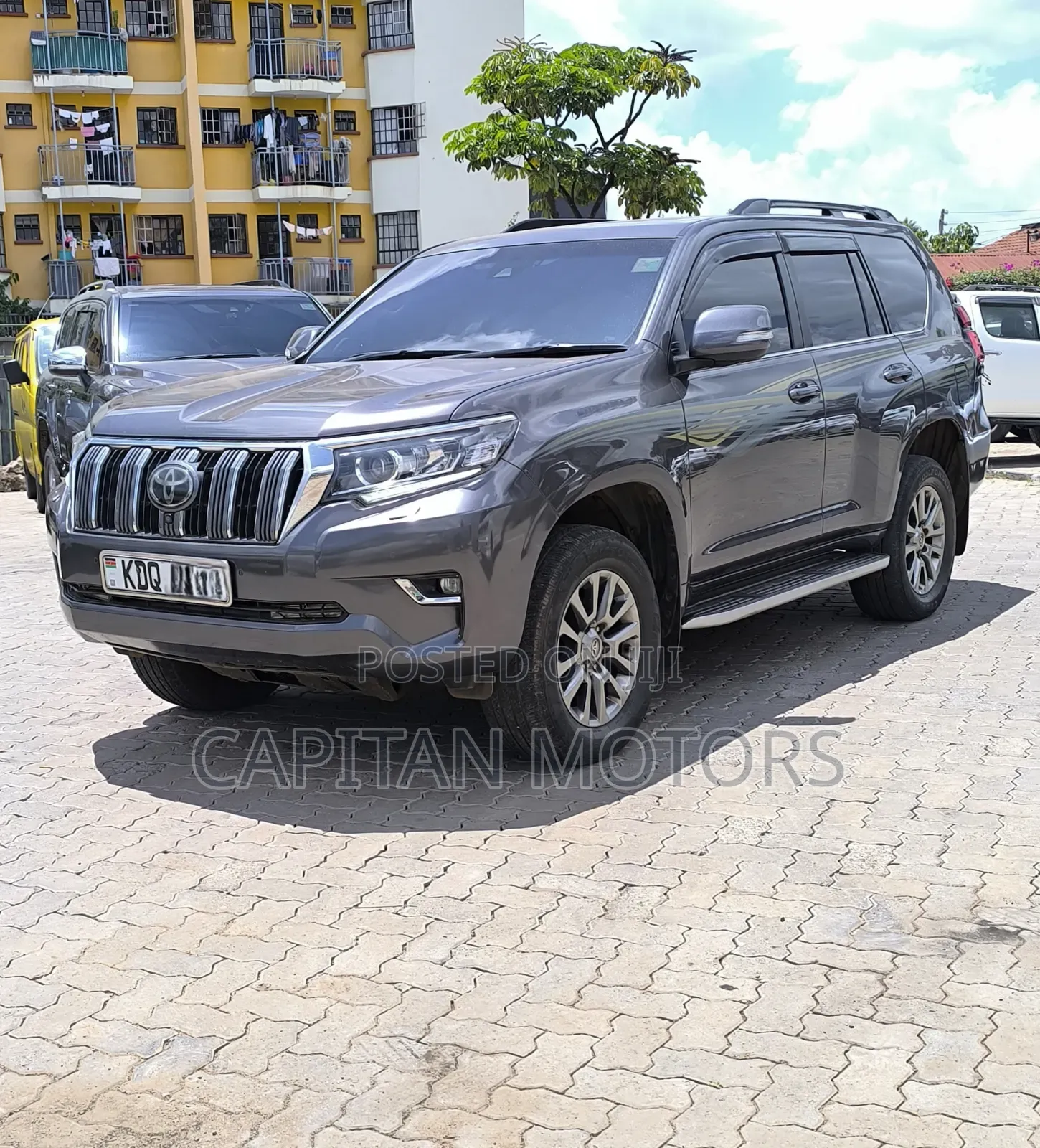Toyota Land Cruiser Prado Kakadu 2018 Gray