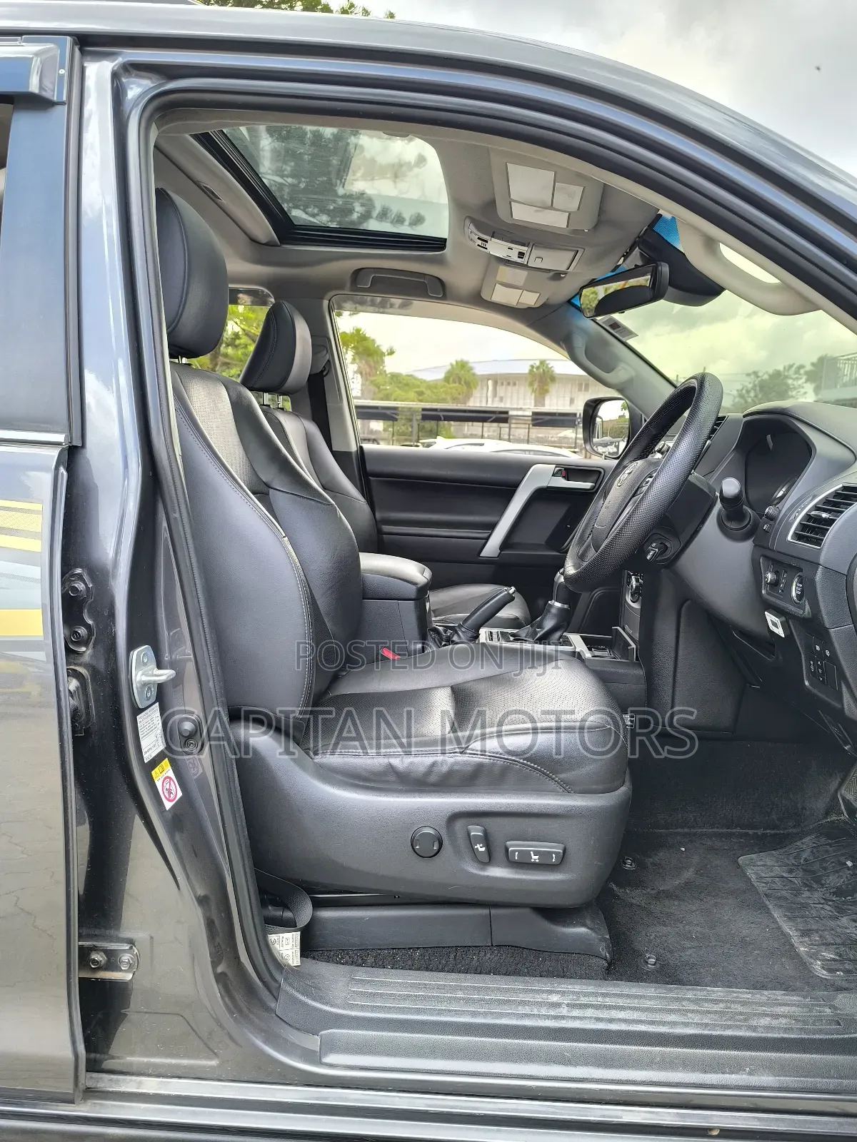 Toyota Land Cruiser Prado Kakadu 2018 Gray