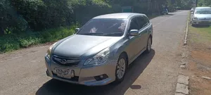 Subaru Legacy 2.5i 2010 Gray