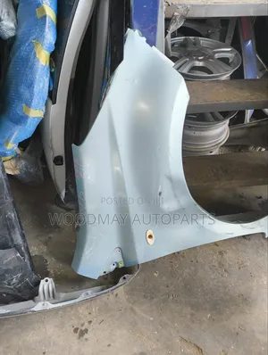 Nissan Note 2008 Fenders