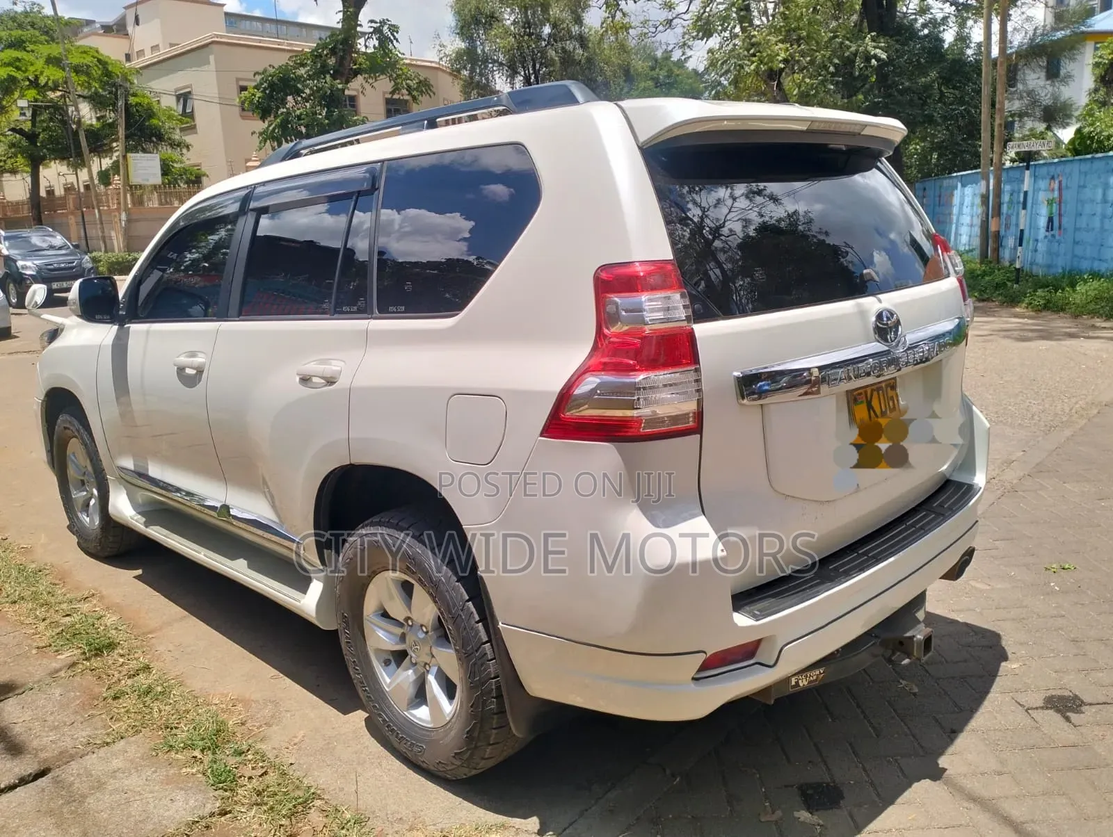 Toyota Land Cruiser Prado 2.8 D-4D 2016 White
