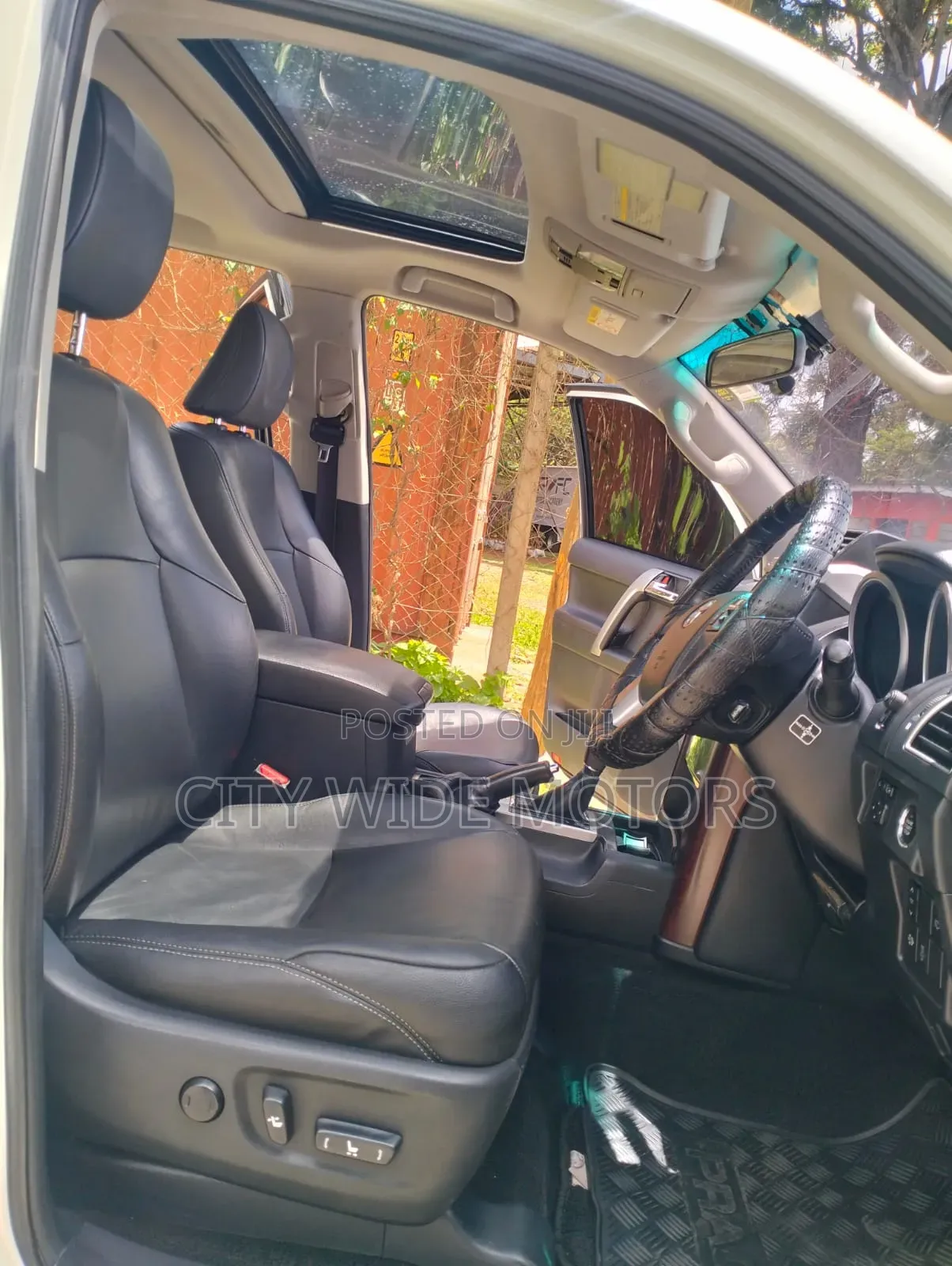 Toyota Land Cruiser Prado 2.8 D-4D 2016 White