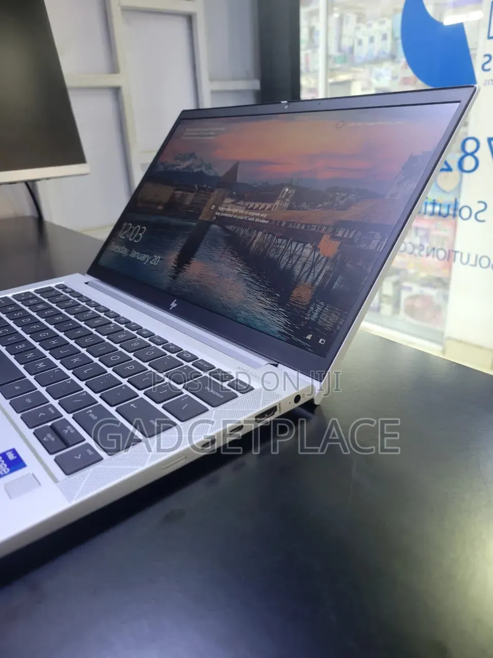 Laptop HP EliteBook 830 G8 16GB Intel Core i7 SSD 512GB