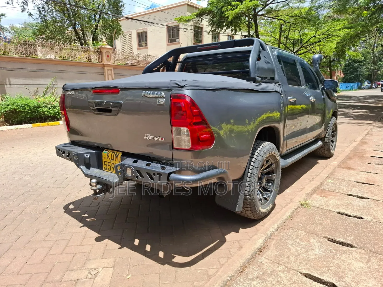 Toyota Hilux Revo Double Cab Deisel 2.4 AWD 2016 Blue