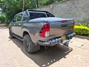 Toyota Hilux Revo Double Cab Deisel 2.4 AWD 2016 Blue