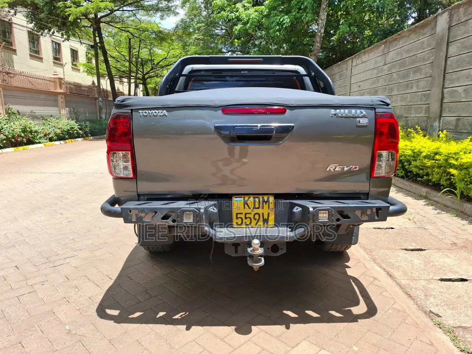 Toyota Hilux Revo Double Cab Deisel 2.4 AWD 2016 Blue