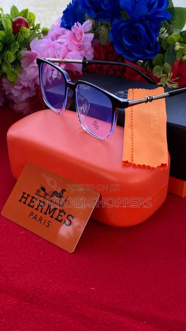 Designer Sunglasses - thumbnail 3
