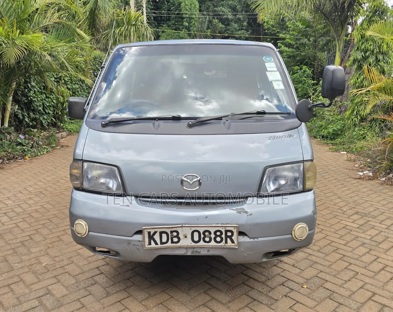 Mazda Bongo 2013 Silver