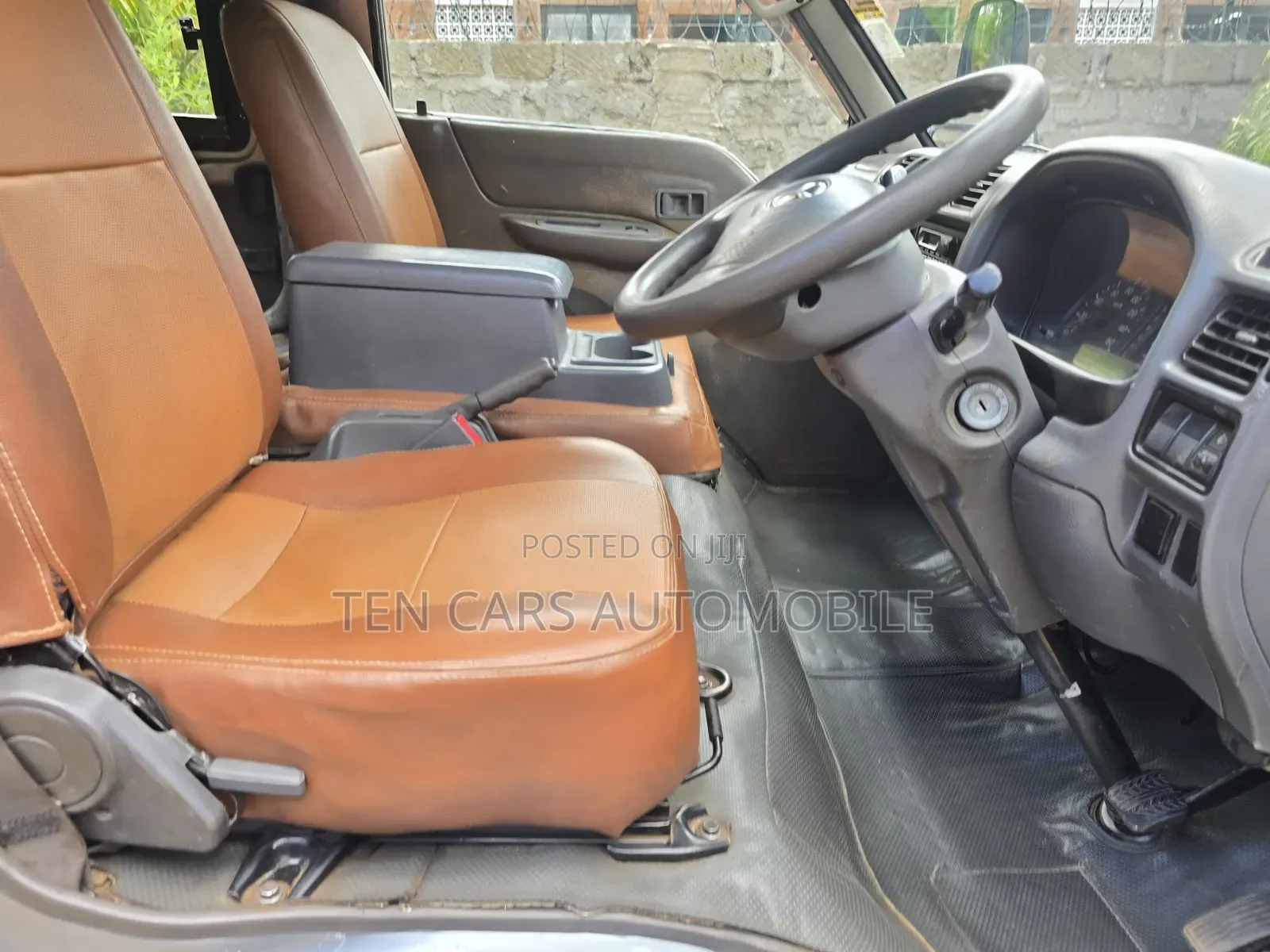Mazda Bongo 2013 Silver