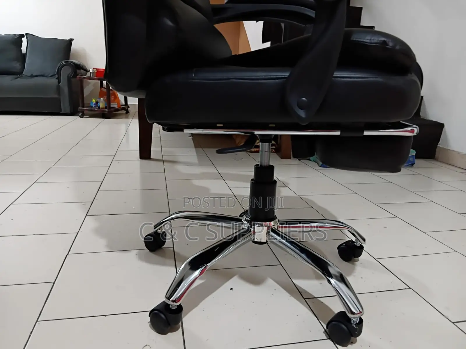 Executive Office Seat With Footrest - C C Imported Leather Chairs