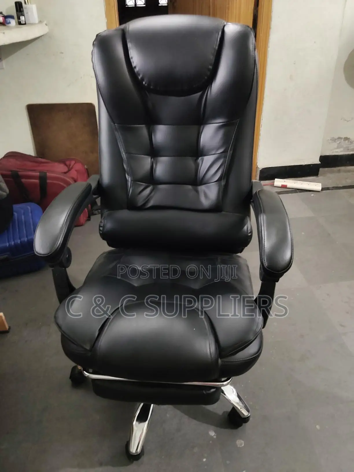 Executive Office Seat With Footrest - C C Imported Leather Chairs