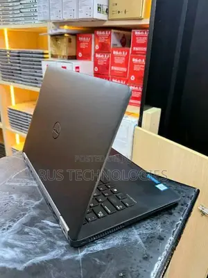 Laptop Dell Latitude E7270 8GB Intel Core i7 SSD 256GB