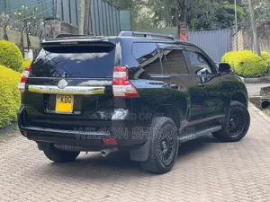 Toyota Land Cruiser Prado 2017 Black