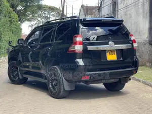 Toyota Land Cruiser Prado 2017 Black