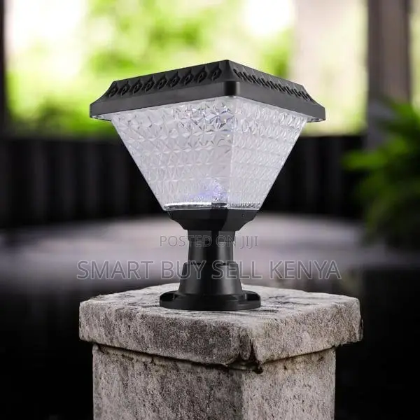 Energy Efficient Solar Powered Outdoor Post Lamp With Crystal Design