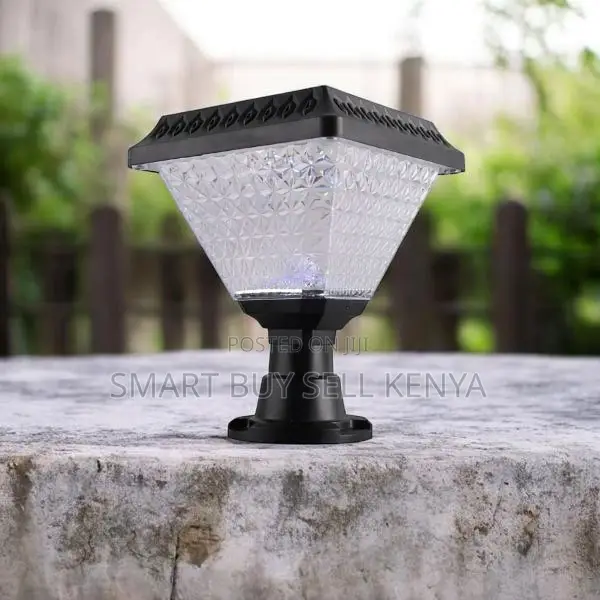 Solar Led Fence Post Light With Stylish Crystal Effect and Auto Sensor