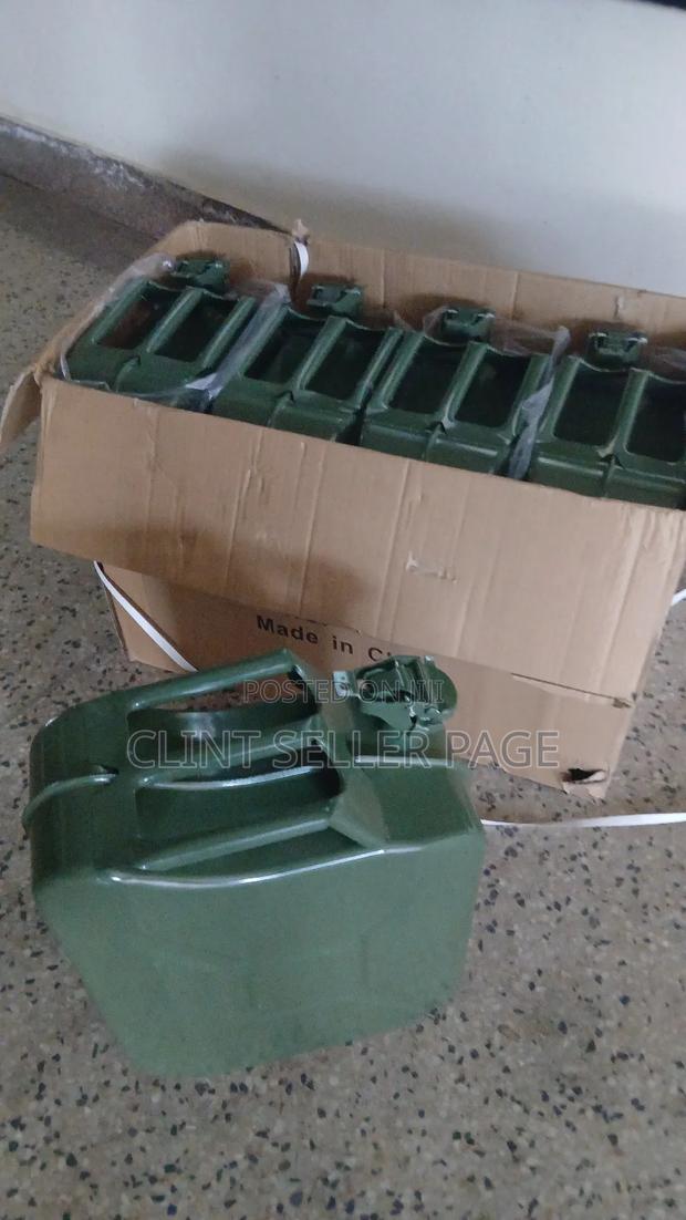 Metalic Liquid Storage Container / Fuel Jerrican