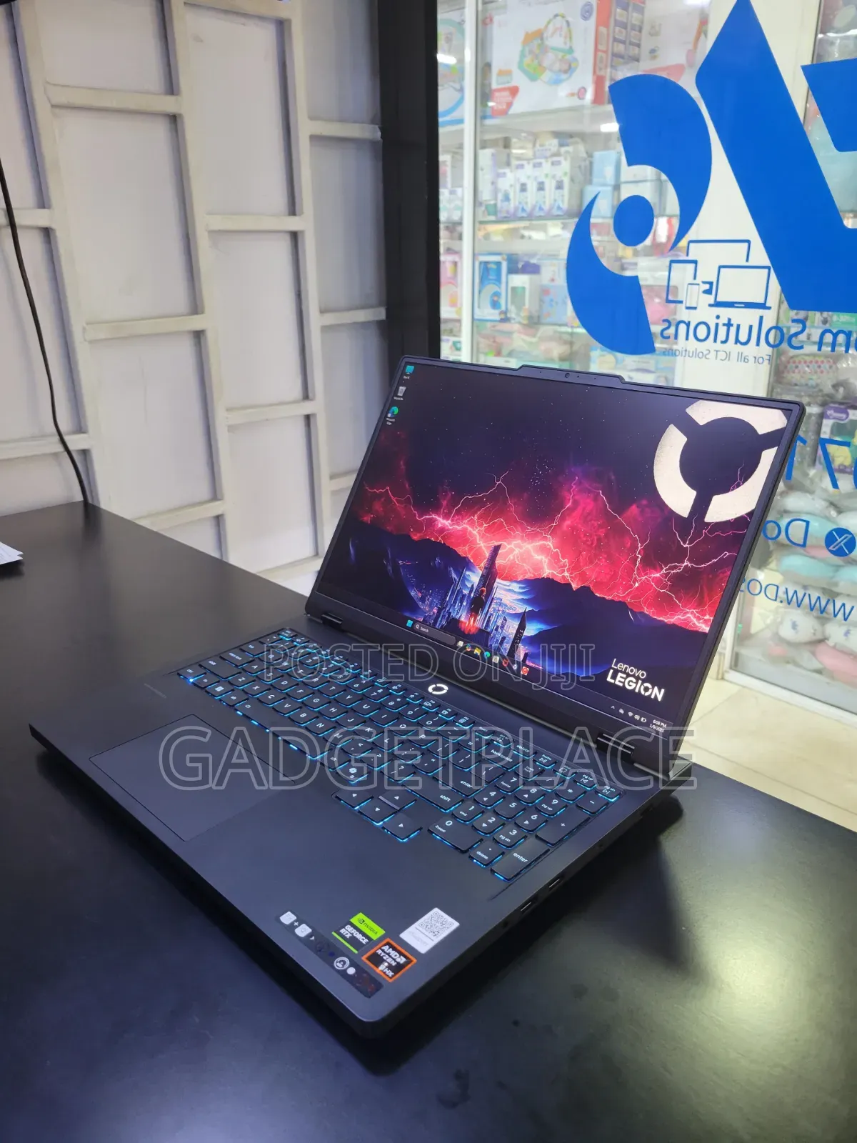 Laptop Lenovo Legion 5 16GB AMD Ryzen 9 SSD 1T