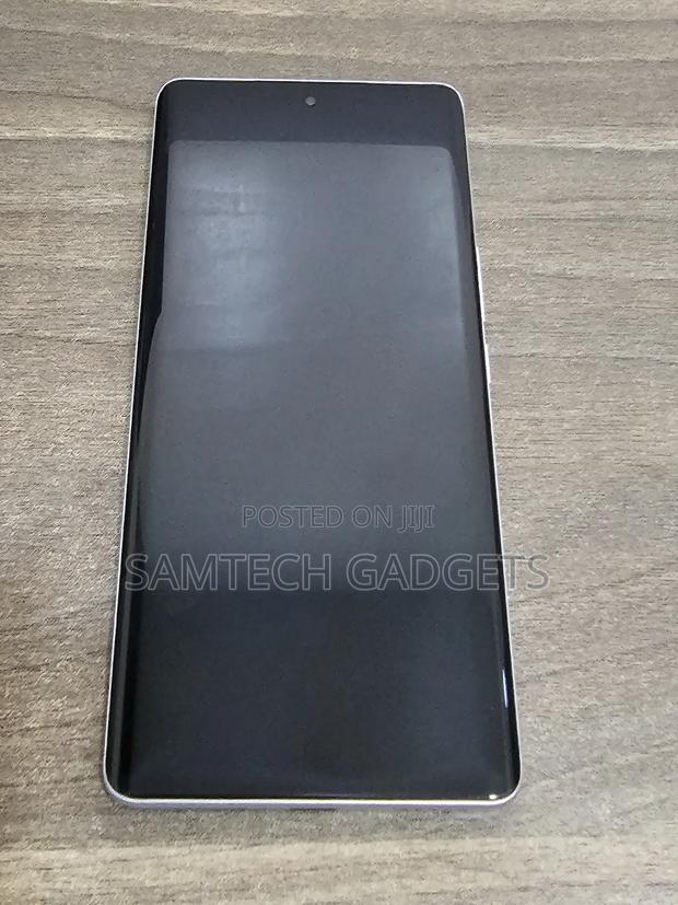 Vivo V40 5G 256 GB White