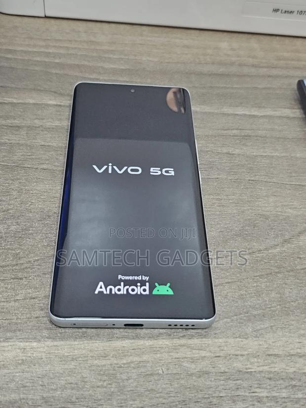 Vivo V40 5G 256 GB White - thumbnail 3