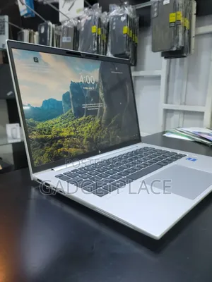 Laptop HP EliteBook 840 G10 16GB Intel Core i7 SSD 512GB