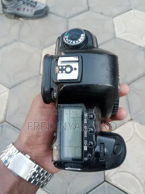 Canon 5d Mark Ii( Body Only)